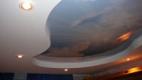 двухуровневый натяжной потолок в виде неба